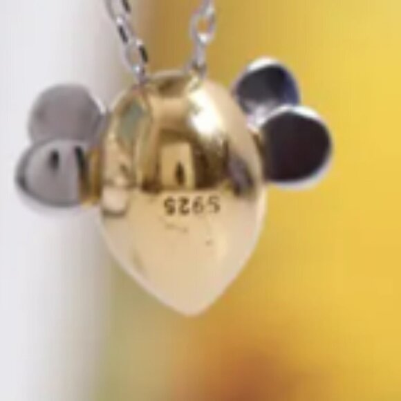 WEE BEE & Queen Bee Necklace and Earrings gift box 925 sterling stamped - Picture 3 of 4